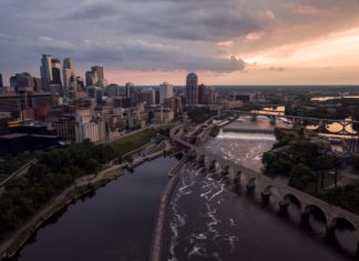 Enjoy the Minneapolis skyline with these 5 scenic views