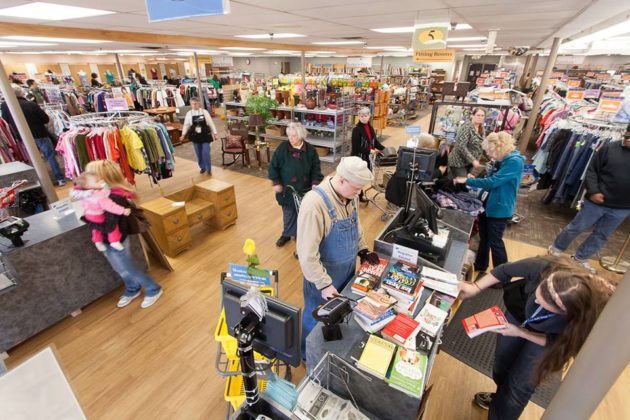 best place to donate clothes for money best place to donate clothes for money